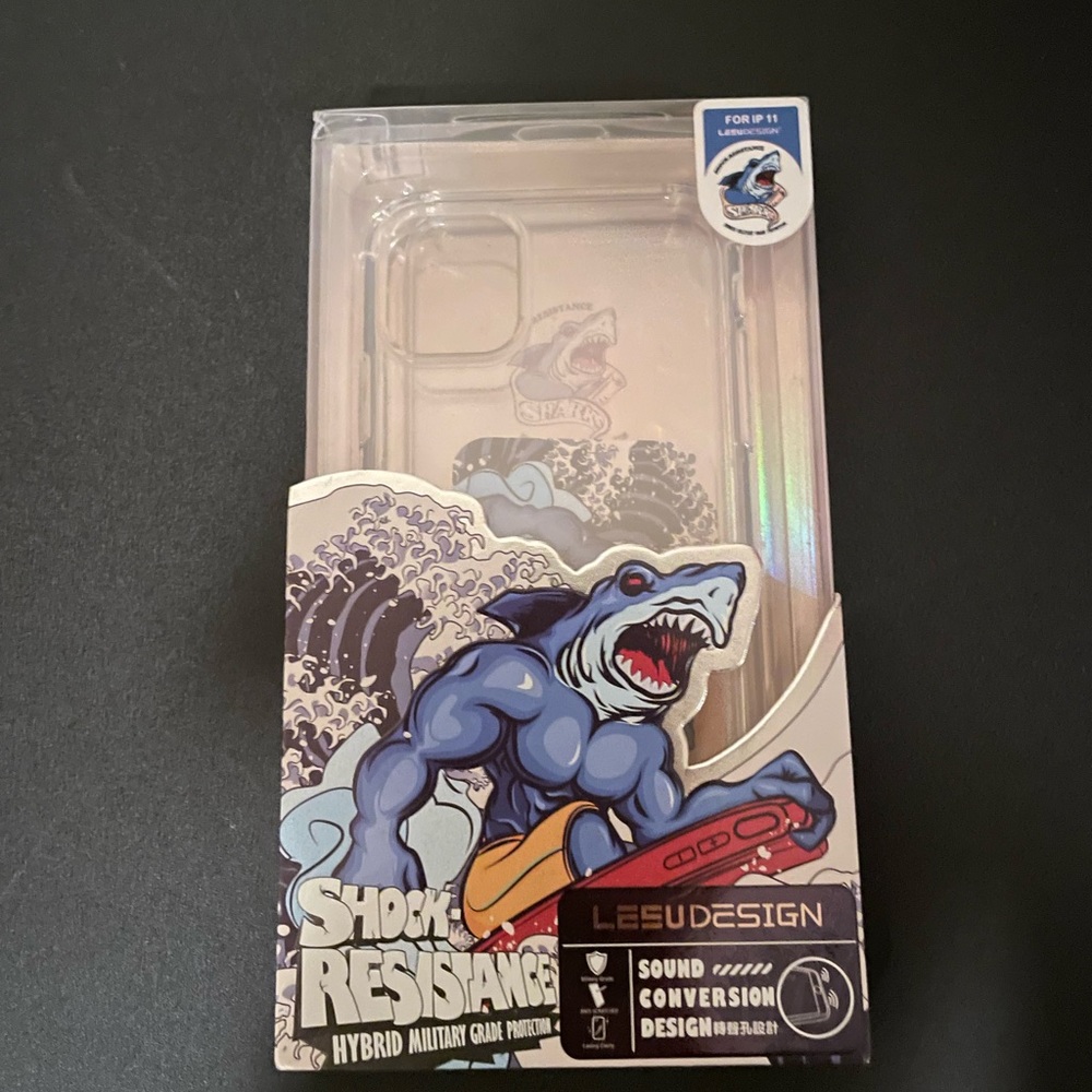 iPhone 11 case - Picture 4 of 4